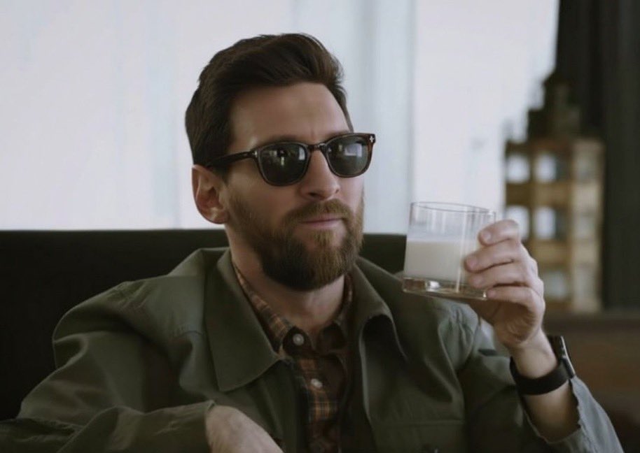 - y si mañana es el último concierto?
- ee zii eeee.. puee zee noze capá ee fetejemo🥛