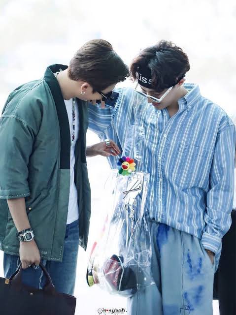 butter0329's tweet photo. @y02mk12 クサズも尊い✨
#BTS
#RM
#JHOPE 
#BTSRM 
#BTSJHOPE
#94zDAY 
#クサズの日 https://t.co/CHzlFLx2rd