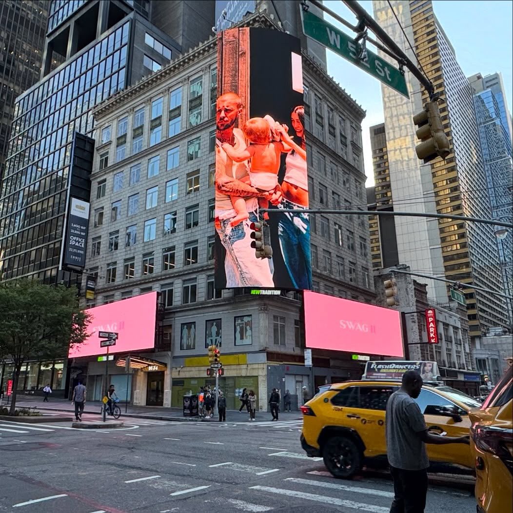 ibeliebersmx's tweet image. 🚨 ¡ES OFICIAL! Justin Bieber acaba de confirmar que "SWAG II" se lanzará a medianoche.