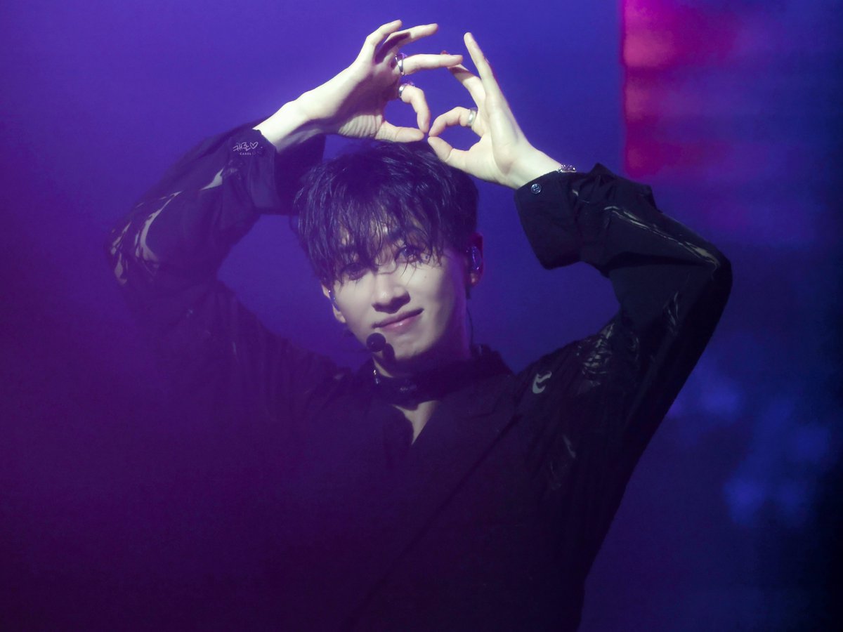 carolkeiii's tweet photo. 🐰 ֺ𓇻🎀 ✧⁺.

<SUPER SHOW 10> in SEOUL DAY 3
2025.08.24

#은혁 #EUNHYUK
#슈퍼주니어 #SUPERJUNIOR https://t.co/imi3G1i0Ap