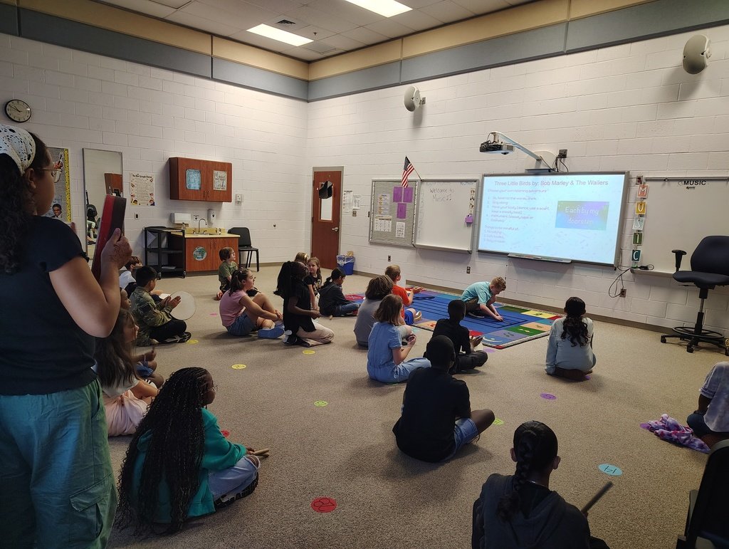 PershingHillES's tweet photo. Take a look at our beginning of the year classroom pictures in Ms. Phelix's classroom!
Students are working collaboratively to talk about music. #BelongGrowSucceed https://t.co/IKaRWPR2wV
