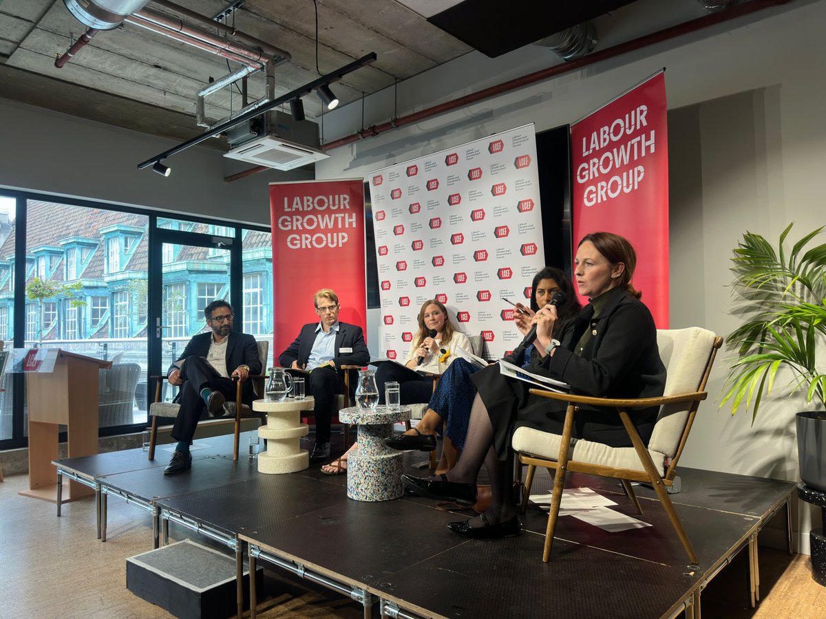 LCEF_UK's tweet photo. Our second panel on energy infrastructure and the grid is now looking at how we deliver clean power by 2030. Chaired by Virginia Sentence, and featuring @lola__mcevoy, Jeremy Adams, @dhara__vyas, and Ed Hezlet (@watt_direction) #ggsummit https://t.co/a5siku2XHJ