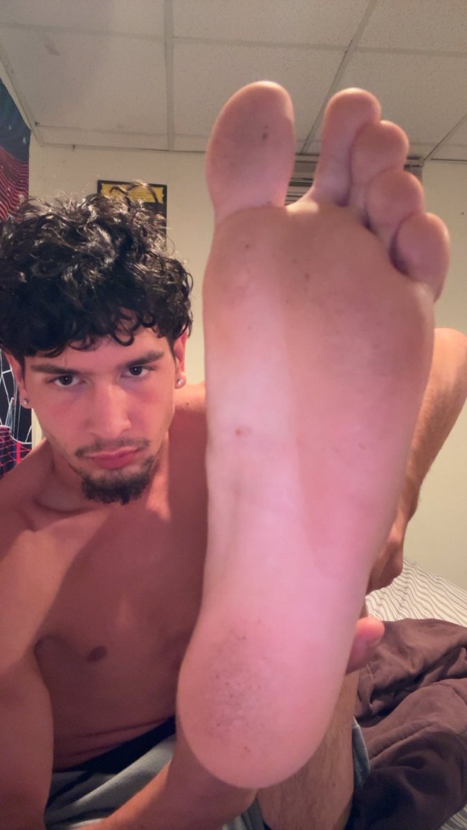 MasterSwavv's tweet photo. lunch on what loser, submit to these soles? 

cashapp
$adonyxrevamp https://t.co/QwZiZM4Yt5