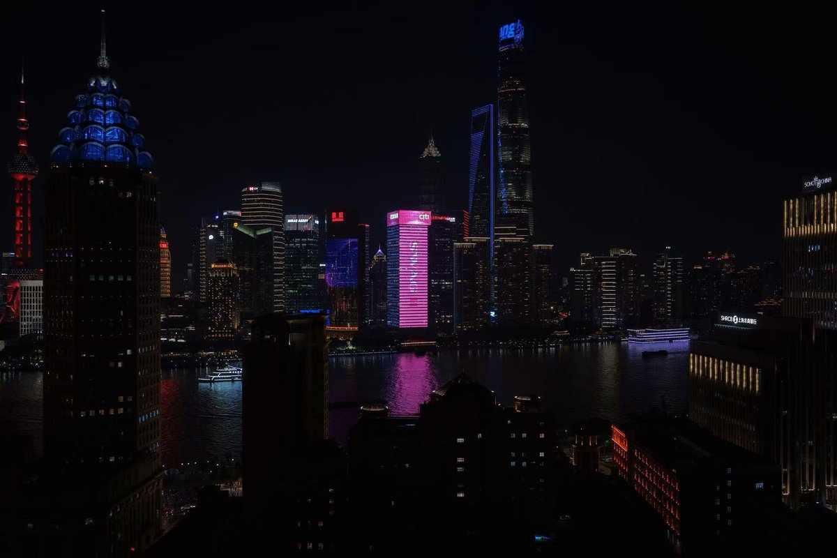 JBSource's tweet image. SWAG II taking over.

📍NYC
📍Seoul
📍Shanghai
📍Sydney

Tonight at midnight. 💗