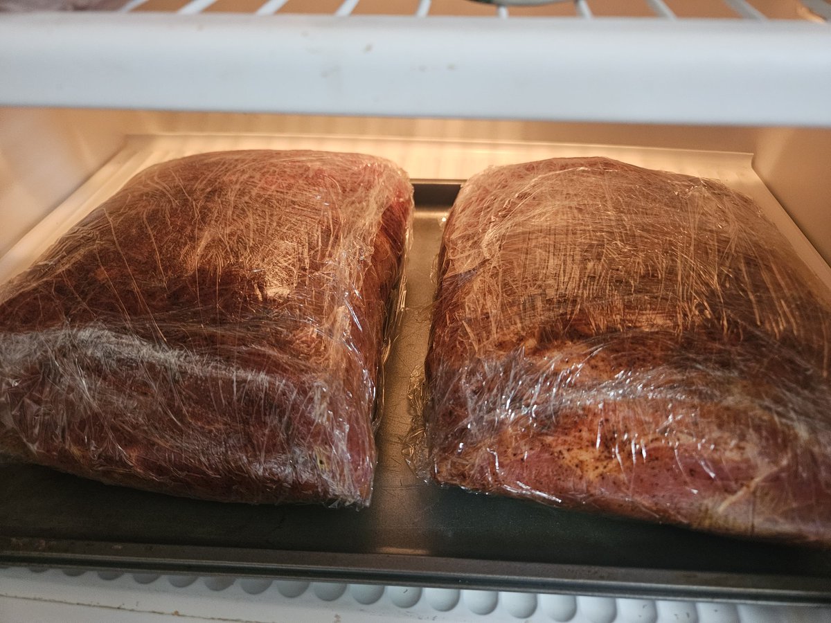 T_Fuller1's tweet image. I like big butts and I cannot lie🎶
#TailgatePrep