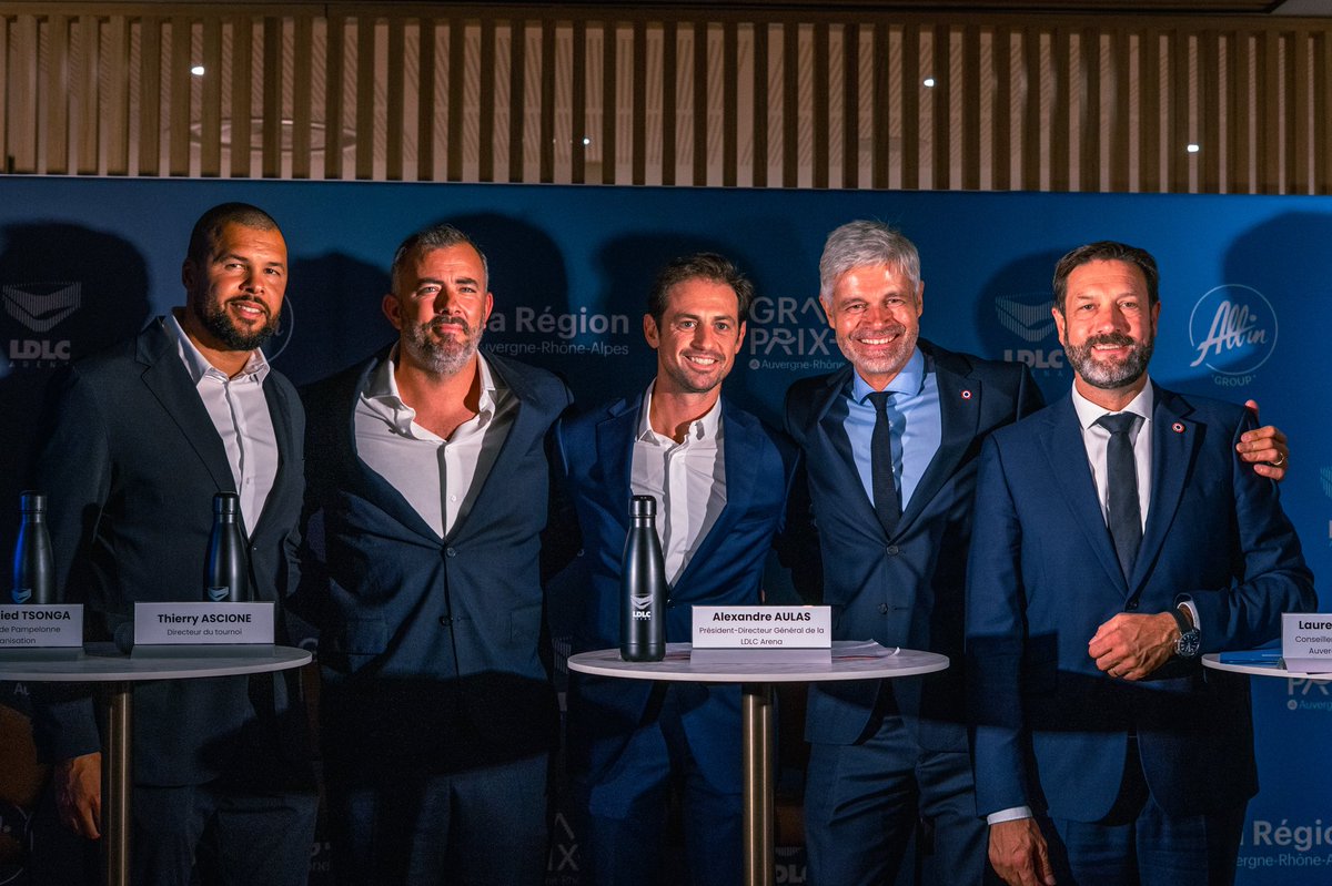 Une photo pour marquer le moment.
Ce matin à la <a href="/LDLC_Arena/">LDLC Arena</a> , la conférence de presse du Grand Prix Auvergne-Rhône-Alpes – ATP 250 a officialisé le lancement d’un projet structurant pour le tennis et le territoire.

Place à la suite.