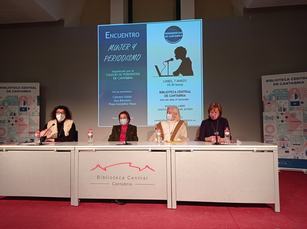 Una de las primeras iniciativas del Colegio de Periodistas reunió a tres de las primeras mujeres periodistas de Cantabria.
Hoy despedimos a una de esas pioneras: Ana Bárcena, una periodista mayúscula que estaba hecha de sensibilidad, fragilidad y generosidad.