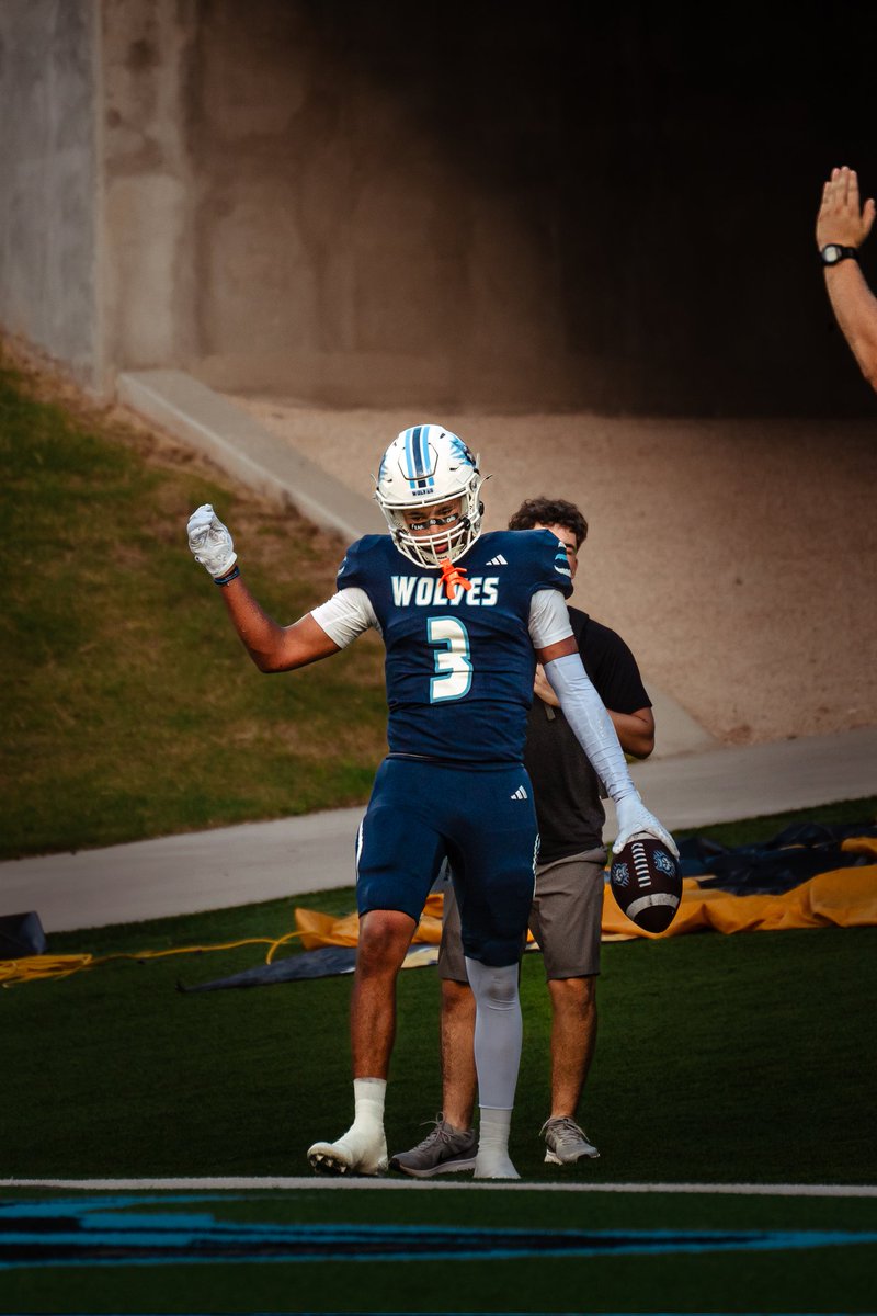 KWhite_Tinsley's tweet image. It&apos;s GameDay! The hunt continues 🐺🏈 #Week2

@WPlainsFB @JGonzalesJr10 @BenjaminGolan @MikeRoach247 @TFloss32 @806hsscmedia @CoachWhiteDB1 @dctf @KyleMorgan_XOS