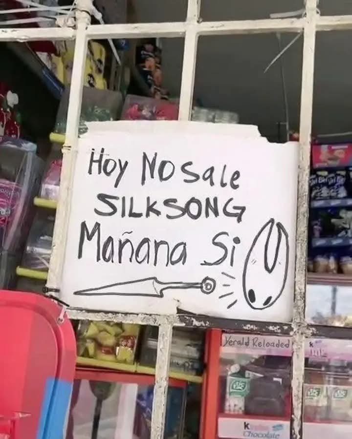 la_robolau's tweet photo. POR QUÉ NO ESTÁ SILKSONG EN LA TIENDA DE PS5!? 😡 https://t.co/FXzV6YSOmm