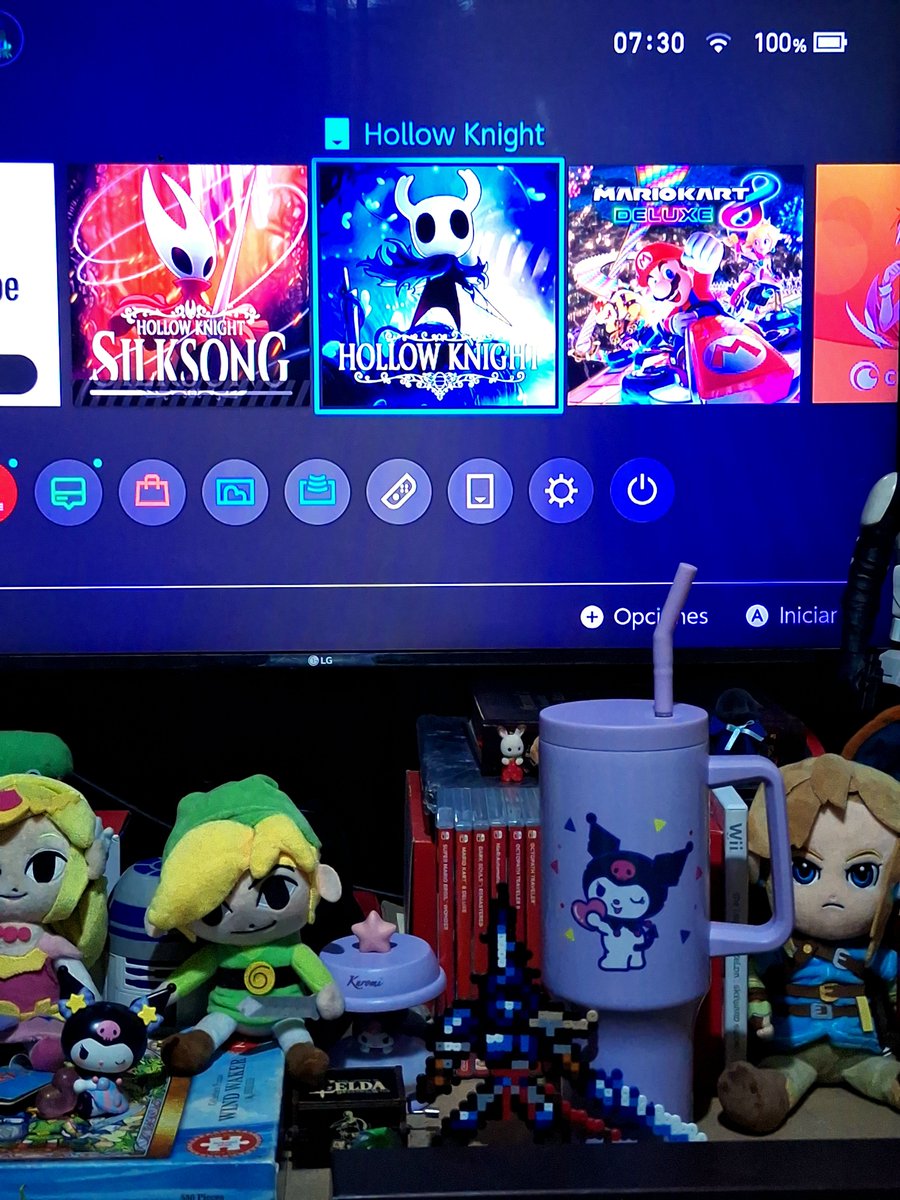 lassofduskfall's tweet image. Buenos días, pero solo a la Hornet ♥️
Al fin Silksong 🥰

No importa cuantos metroidvanias existan, te quiero mucho Hollow Knight, pero Blasphemous siempre será mi bebé ♥️

#Silksong #Hollowkinght #NintendoSwitch