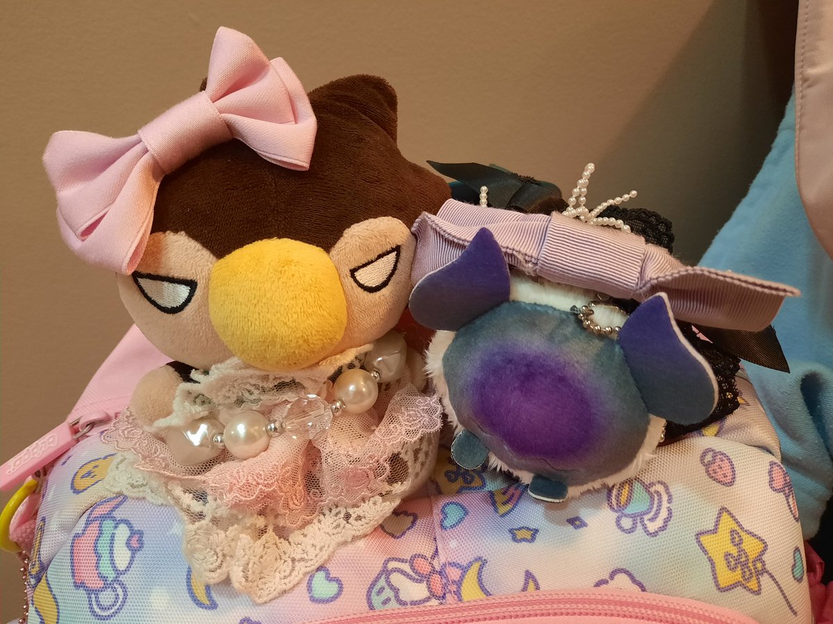 The boys are all dressed up and ready to go! 🎀✨️ #GBArt #Nethermerch