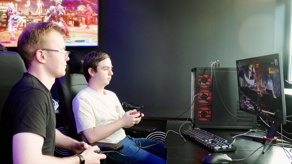 IrelandEsports_'s tweet image. Our ESERIES event #ProjectMayhem continued last week, thanks again to Ireland’s wonderful fighting community! 👊

Keep an eye out for more fighting game activity soon in the @IrelandNEC! 👀