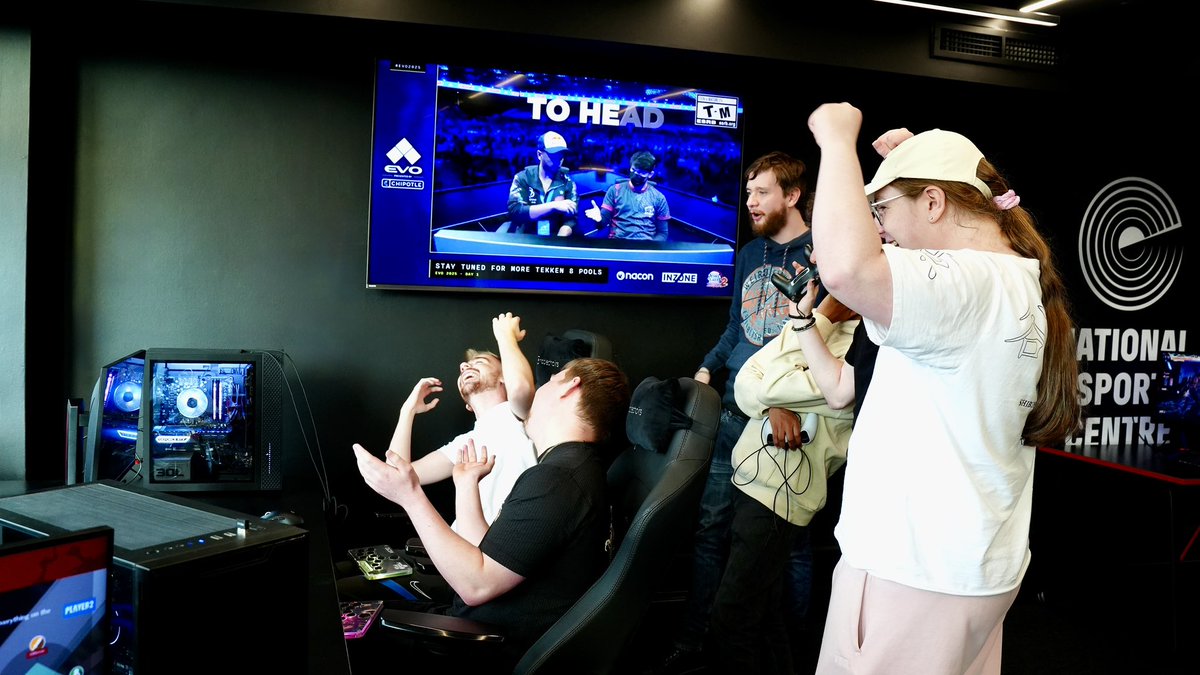 IrelandEsports_'s tweet image. Our ESERIES event #ProjectMayhem continued last week, thanks again to Ireland’s wonderful fighting community! 👊

Keep an eye out for more fighting game activity soon in the @IrelandNEC! 👀