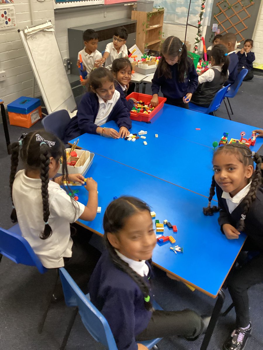 MrsPPatel_AMPA's tweet image. What a week! 💫
We&apos;ve had an amazing first week in Year 1—full of smiles, stories, and so much learning already.
Excited for everything ahead! 🍎📚
#FirstWeekDone #YearOne #TeacherLife #Grateful @AbbeyMead_TMET