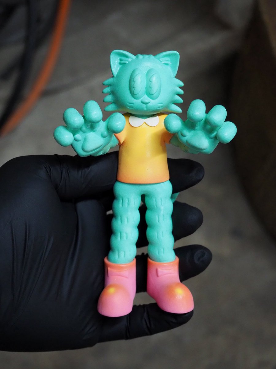 cottoy_tokyo's tweet photo. 9/5.6.7の3日間、上野公園で行われるKOMOGOMO展に出展します！
オリジナルフィギュア、Tシャツ、ステッカーなどありますので是非遊びにいらしてください。藝祭アートマーケットも同時開催なので賑やかです。
#komogomo展　#藝祭アトマ2025 https://t.co/hBKkSm2Y7V