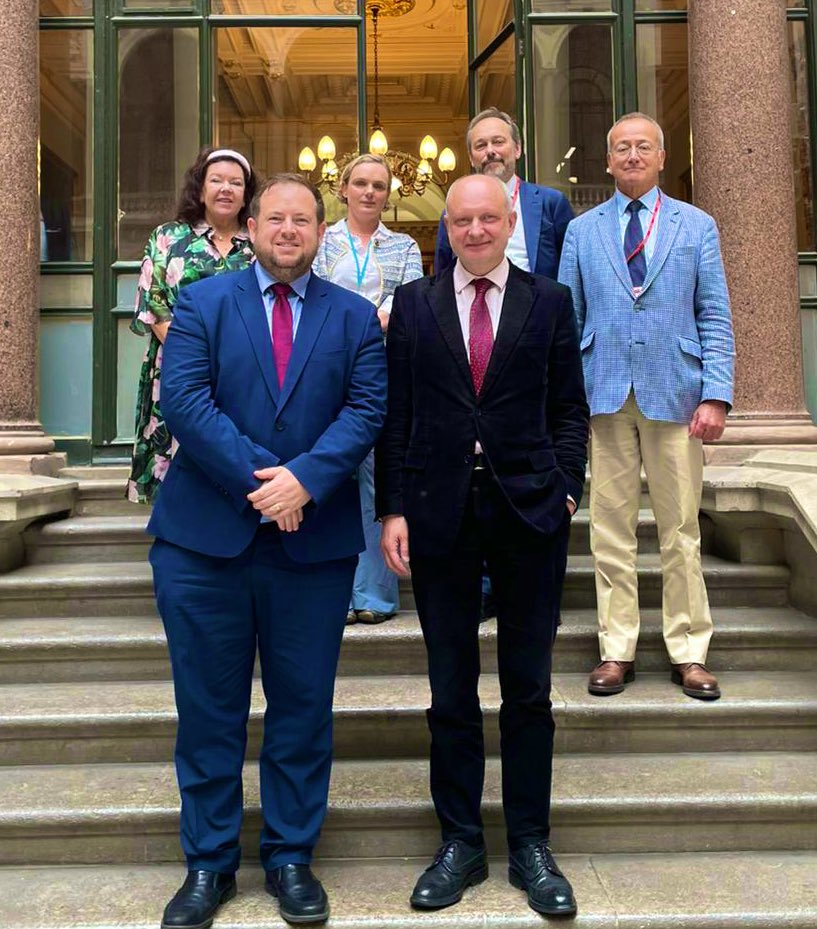 The UK &amp; EU are aligned in our support for stability, prosperity, and security in the Western Balkans.
 
After agreeing our new UK-EU Security and Defence Partnership in May, I held talks today with @EU_EEAS <a href="/MattiMaasikas/">Matti Maasikas</a> on our shared commitment to the region. 🇬🇧 🇪🇺