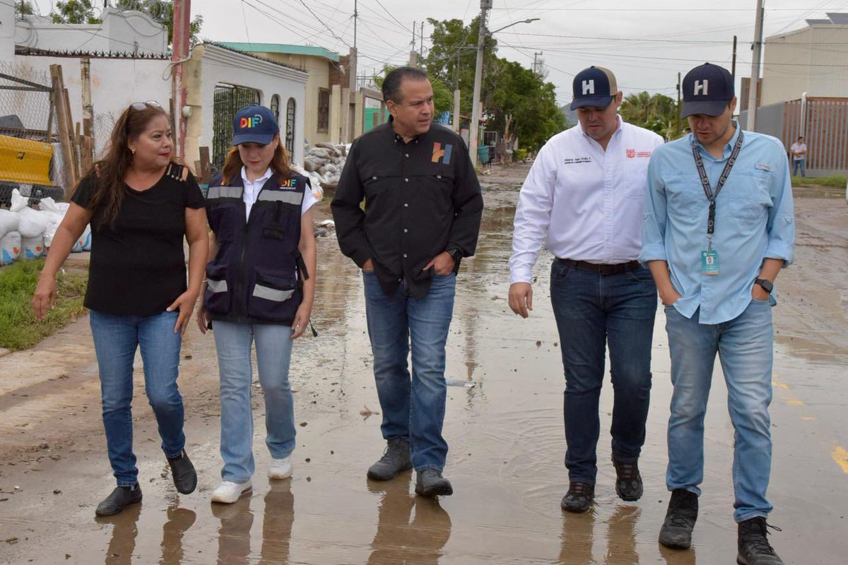 Esta mañana supervisamos los trabajos de apoyo a las familias en la colonia La Caridad, donde las lluvias dejaron afectaciones. 

Con todo el equipo de <a href="/HermosilloGob/">Gobierno de Hermosillo</a> entregamos alimentos, limpiamos calles, colocamos sacos de arena en viviendas vulnerables y ofrecimos albergues