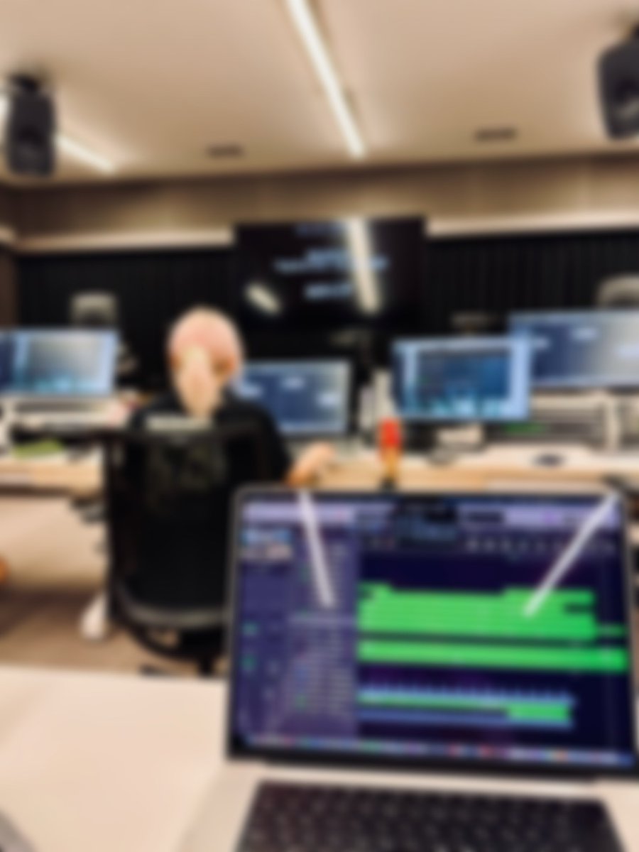 今日（昨日）は、音楽で携わらせていただいたとあるモノのナレ録り＋MA作業でした。
良い仕上りになったと思います！！
試写後、最終的にどのタイプになるのか楽しみです！
お世話になった方々、ありがとうございました！

余談…
毎日何かしらが起きて、必ず大爆笑する日々を楽しんでいます😂