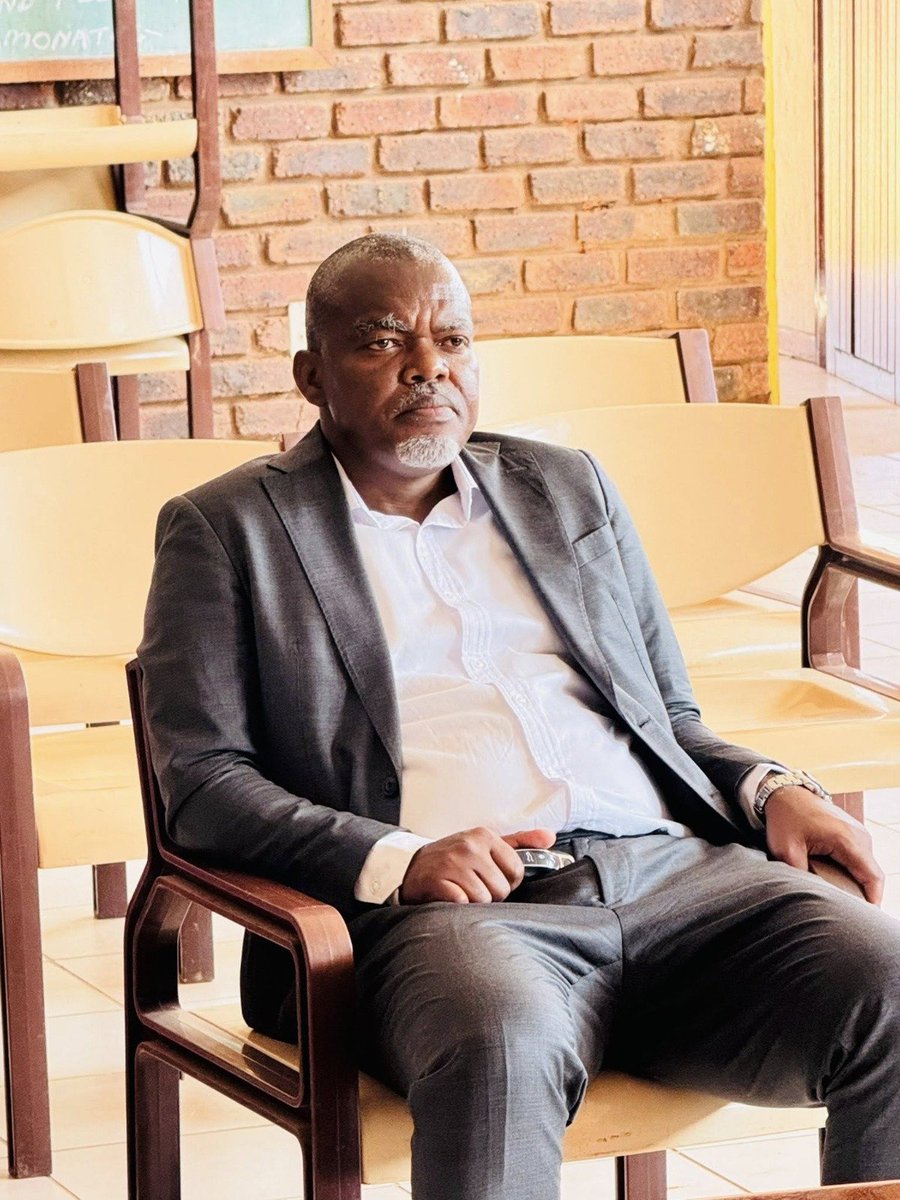 CapricornFMNews's tweet image. The Mayor of #Lephalale Local Municipality, Aaron Mokgehle says six low-level bridges in the Shongoane area will help improve mobility and access for residents, particularly during the rainy season.

The mayor was speaking today after introducing a contractor for construction of