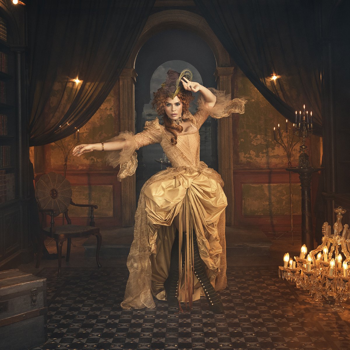 The belles of the ball, Billie Piper and Catherine Zeta-Jones. 🖤 #WednesdayNetflix

📷: Sophy Holland