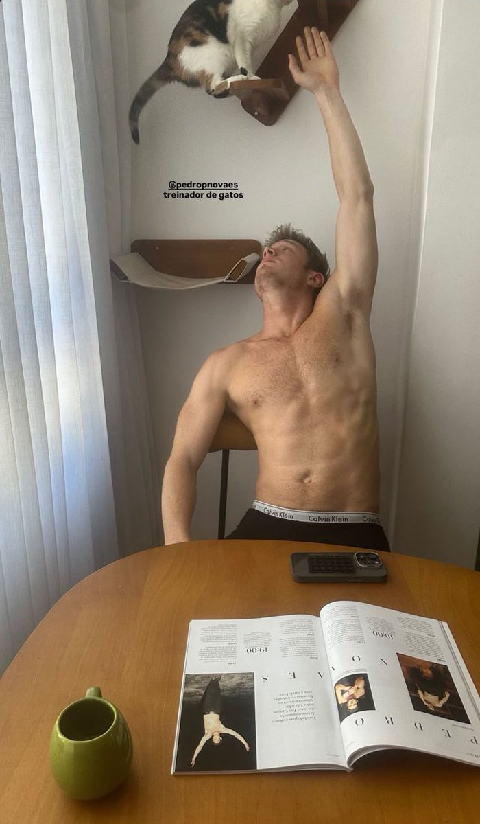 alaniwsz's tweet photo. que homem gostoso
opa desculpa, te sexualizei
digo que homem forte e empoderado https://t.co/ybKpb1UCQj