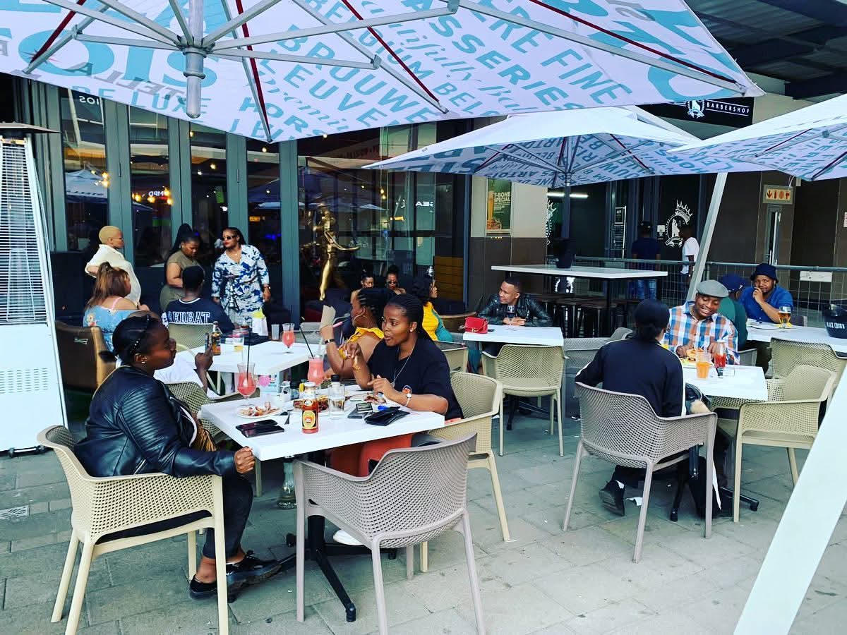 Dine-ins, dates and hangouts. These are our Thursdays❤ 

#Food #Sips #Music #Lifestyle  
#Cappello #Newtown   
#FoodPassionPeople  
#Joburg #Thursdays
#Revolution #Party