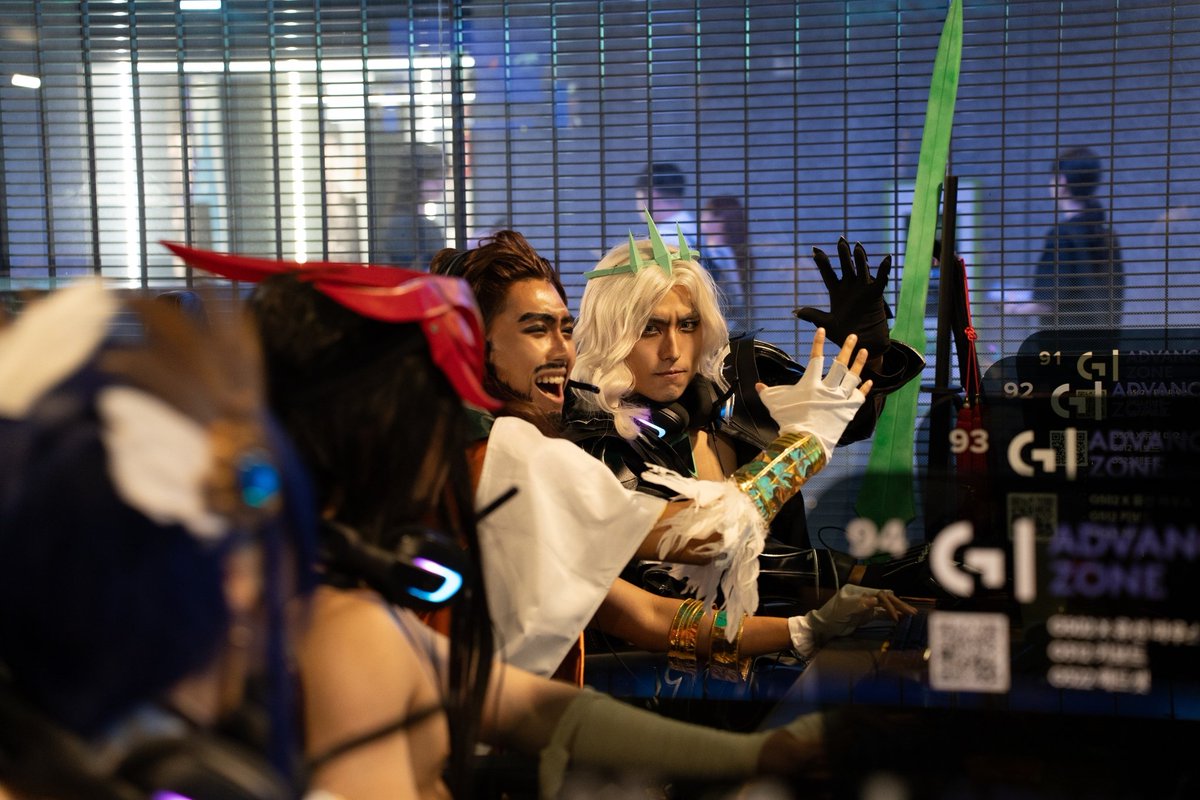 비에고님 겜 잘풀렸으니까
그렇게 노려보지 말아주세요...

비에고 <a href="/meglinOvO/">메글링👾</a> 
아크샨 <a href="/Wang_Guk_/">왕국 대군</a> 
요네 <a href="/Hawool_99/">하울</a> 
이렐리아 <a href="/kari__cos/">카리 /アカリ🪭</a>