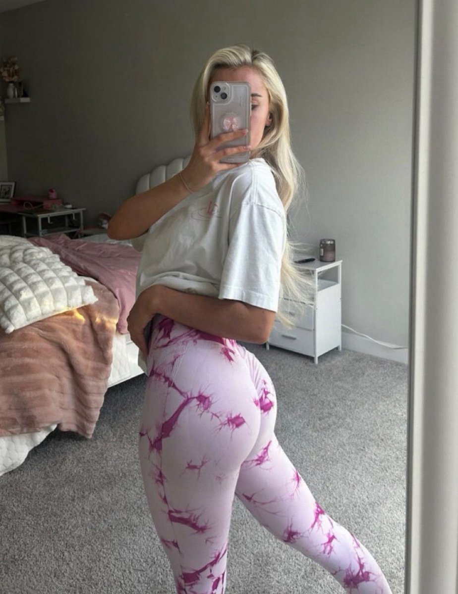 GlamourxoBarbie's tweet photo. https://t.co/jnLtUeebgM