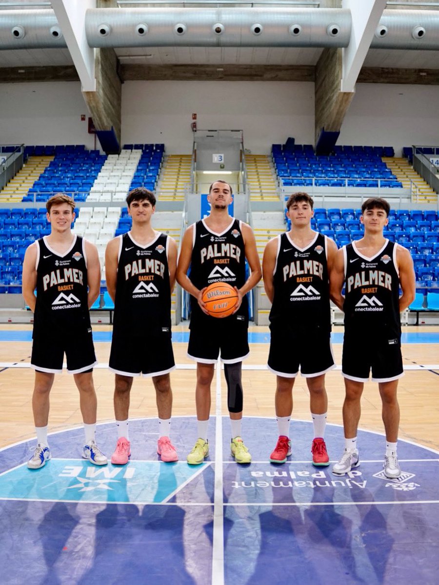 Cinc jugadors formen part de la nostra família aquesta pretemporada 🩵

Àlex Aguilera, Alexis Pou, Rubén Vicente i Àlex Almenta estan vinculats al Palmer Basket i comparteixen el seu talent amb nosaltres. Javi González treballa amb l’equip durant aquest període, sumant energia.