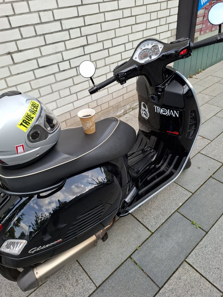 Lacky Power tweet media