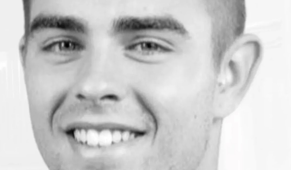 ¿De Mario no vais a decir nada? 

¿Porqué no dejáis de hablar de cosas por las que ni podéis ni vais a hacer nada, y empezáis a hacer algo por los muertos en accidentes laborales?

Vuestra inactividad os hace cómplices.