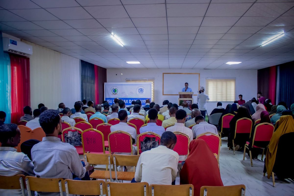 Abdullahiwatiin's tweet photo. Attended a public consultation workshop organized by the Department of land administration @BaidoaMunicipal with support from UN-Habitat. The workshop created a platform to raise awareness on land tenure registration and and conflict resolution. I would like to thank the ministers who attended the consultation including minister of planning, SWS, Minister of Public works, SWS, Ministry of Justice, Ministry of interior and Ministry of Labour. Baidoa Municipality remains committed to continue strengthening land tenure governance.