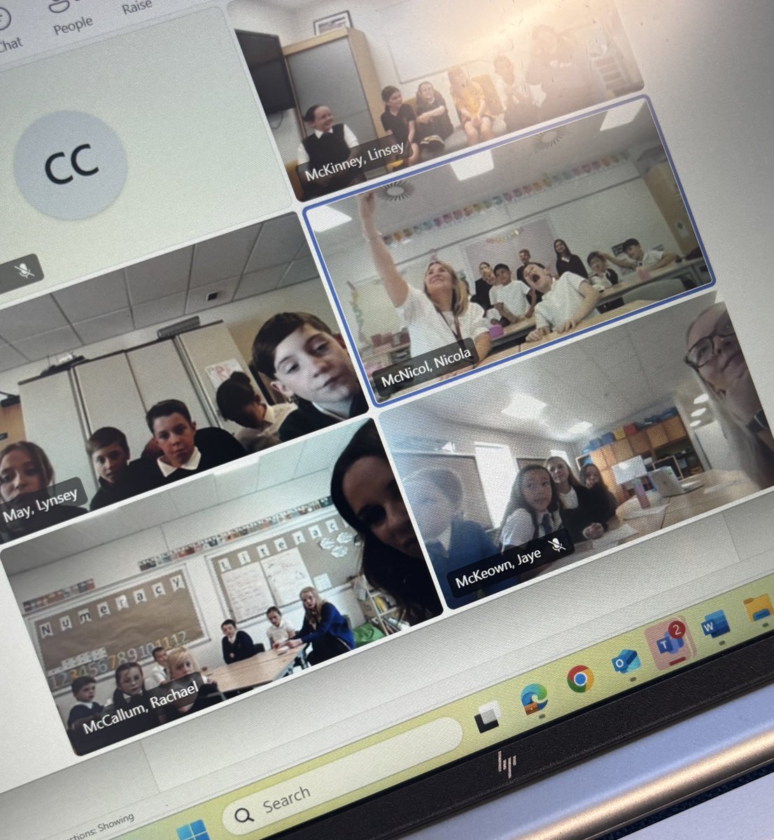 StJohnsPSAyr's tweet photo. Great meeting with @StNinians_PS @StPatricksTroon @StCuthbertsPr @sacred_heartps today to discuss fundraising and rights respecting schools. @UNICEF_uk #RRS #ClusterSchools ๐๐ป https://t.co/1lMgR29MQd