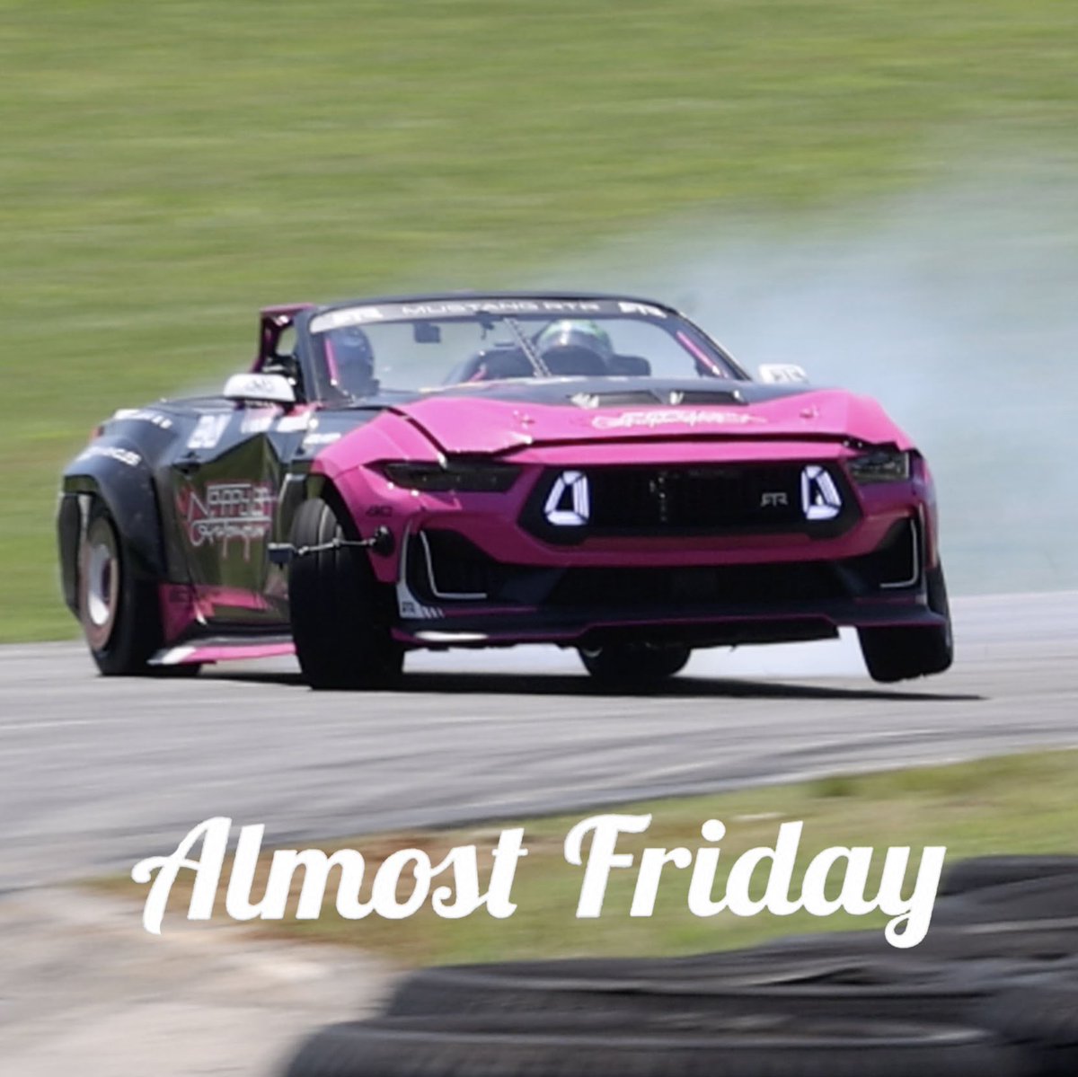 NappyBoyAuto's tweet image. What have you got planned for the weekend? 🏎️🏁🔥