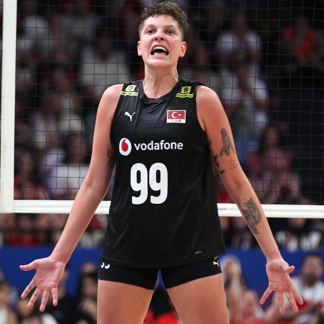 🛡️ Ebrar Karakurt 14 başarılı savunma ile Türkiye - Amerika maçında

🔝 Sahanın en çok başarılı savunma yapan ismi oldu