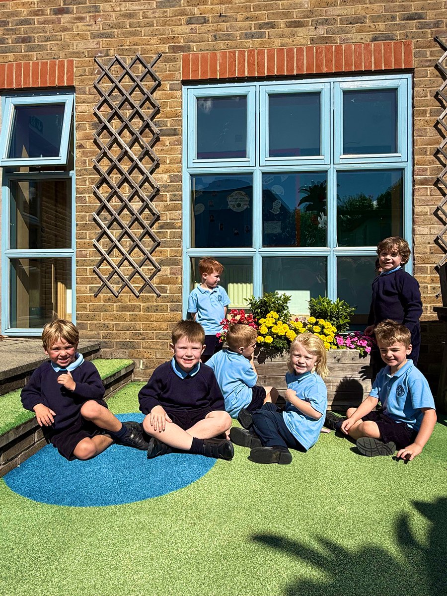 Back to school and back to sunshine! ☀️ Here’s to sunny days, big smiles, and making unforgettable memories this school year! 🌳 #UptonJourney <a href="/UptonHead/">Rhian Thornton</a>