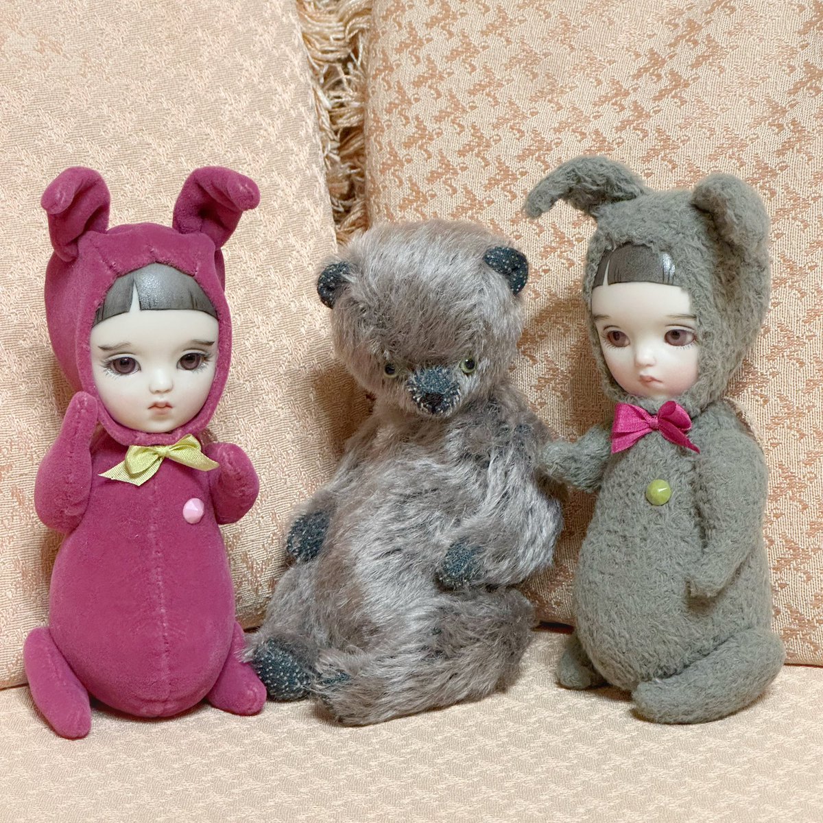 「しんいり くまちゃん！」
「あたちと いろがにてるわね ぱいせんと および」
「えぇ そんなきゃらだったっけ…」