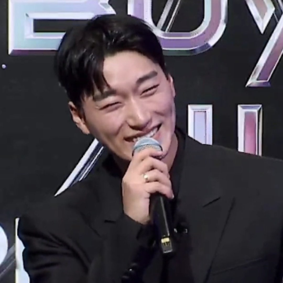 etherealsanie's tweet photo. San's eye smile 😭😭 https://t.co/akzSESjpNv