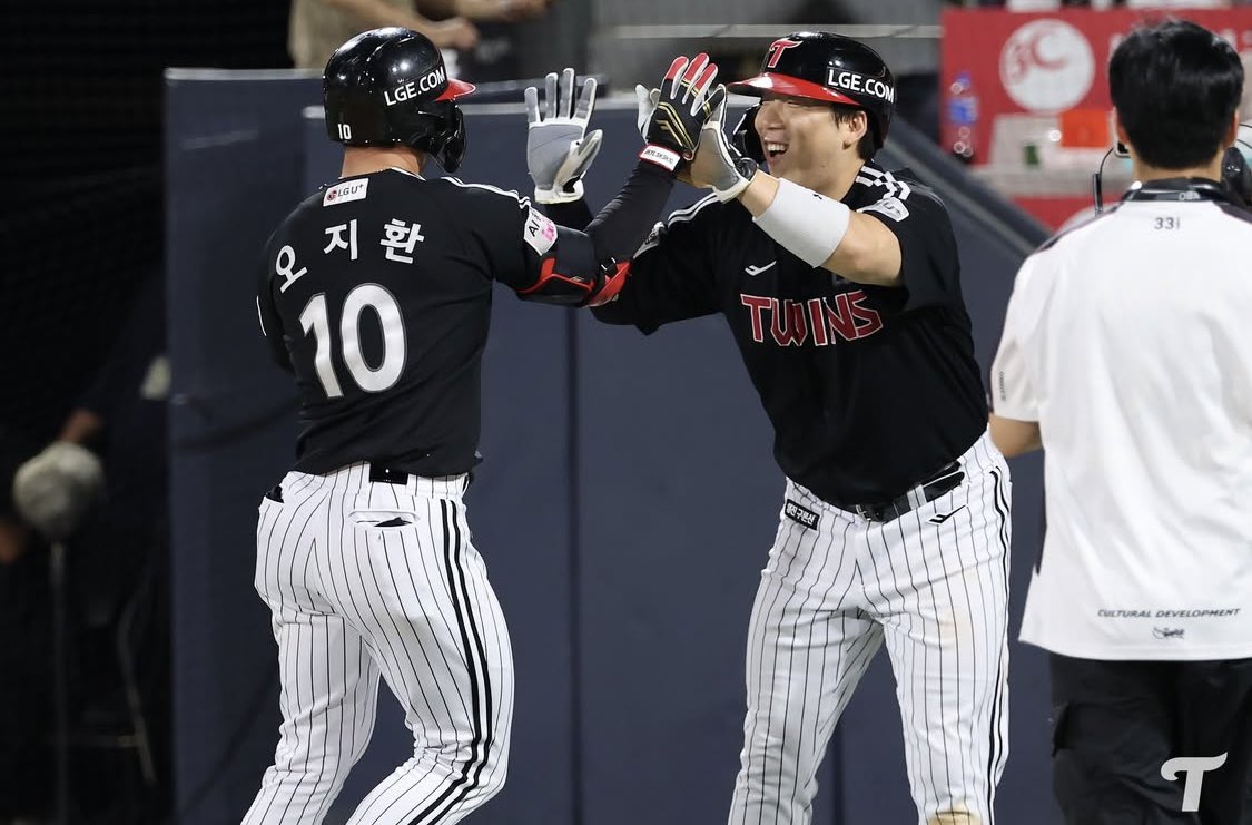 Buying Lunch For A Random LIKE ❤️

KBO MINI SWEEP FOR VIP 🧹🧹🧹

✅ LG Twins -1 (-145) 💵
✅ Twins + Bears ML (+200) 💵

Freeplay Hits, VIP Sweeps, We All Eat 😤

I Told Ya'll Redemption Was Coming ✍🏼

Who Cashed In With DBB Here? 👀🔥

RUN THIS UP &amp; SHOW ME ENERGY 👇