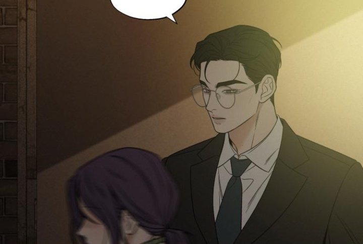 arvisfairy's tweet photo. idk about you but i fw man with glasses https://t.co/xTj9dtNTnV