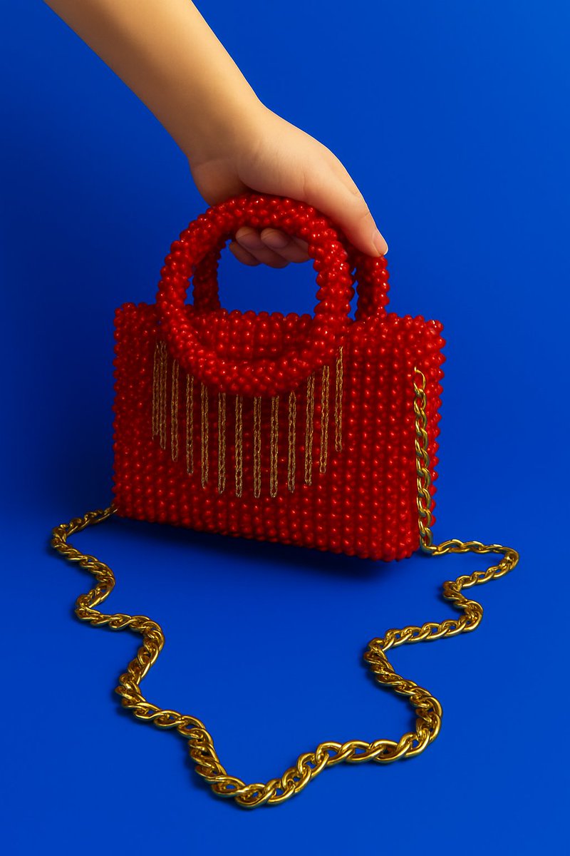KalraTeto30823's tweet image. 💛 Handmade Beaded Bag – Bright, Bold &amp;amp; Beautiful ✨
Price: 3000 | Customize in any color you love 💎
#StoneAndStyle #BeadedBag #FashionTrends #HandmadeLuxury