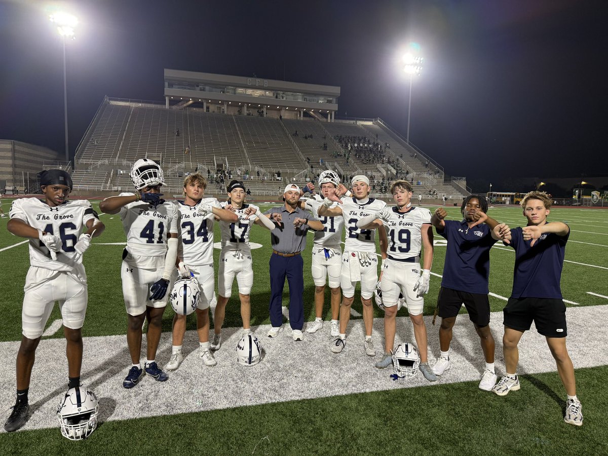 GarrettxKenny's tweet photo. GAME DAY AT THE GROVE!!!
#THESTANDARD \ #STRAPMOB โ๐โ https://t.co/clVX3PntAB