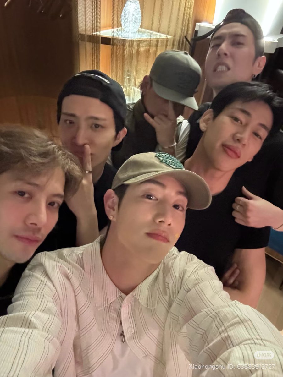 with Mark Tuan (@withyoumarktuan) on Twitter photo 250905 Mark’s Rednote Update
“Celebrating my birthday with my brothers 🎂💚 Actor Park is working”
HAPPY BIRTHDAY MARK TUAN
#BackInSeptemberWithMarkTuan
#MarkTuan #Mark #段宜恩 #마크
<a href="/marktuan/">Mark Tuan</a> <a href="/DNAmngmnt/">Mark Tuan Official</a>
#GOT7 #갓세븐 <a href="/GOT7/">GOT7 (갓세븐)</a> <a href="/GOT7Official/">GOT7</a> 250905 Mark’s Rednote Update
“Celebrating my birthday with my brothers 🎂💚 Actor Park is working”
HAPPY BIRTHDAY MARK TUAN
#BackInSeptemberWithMarkTuan
#MarkTuan #Mark #段宜恩 #마크
<a href="/marktuan/">Mark Tuan</a> <a href="/DNAmngmnt/">Mark Tuan Official</a>
#GOT7 #갓세븐 <a href="/GOT7/">GOT7 (갓세븐)</a> <a href="/GOT7Official/">GOT7</a>