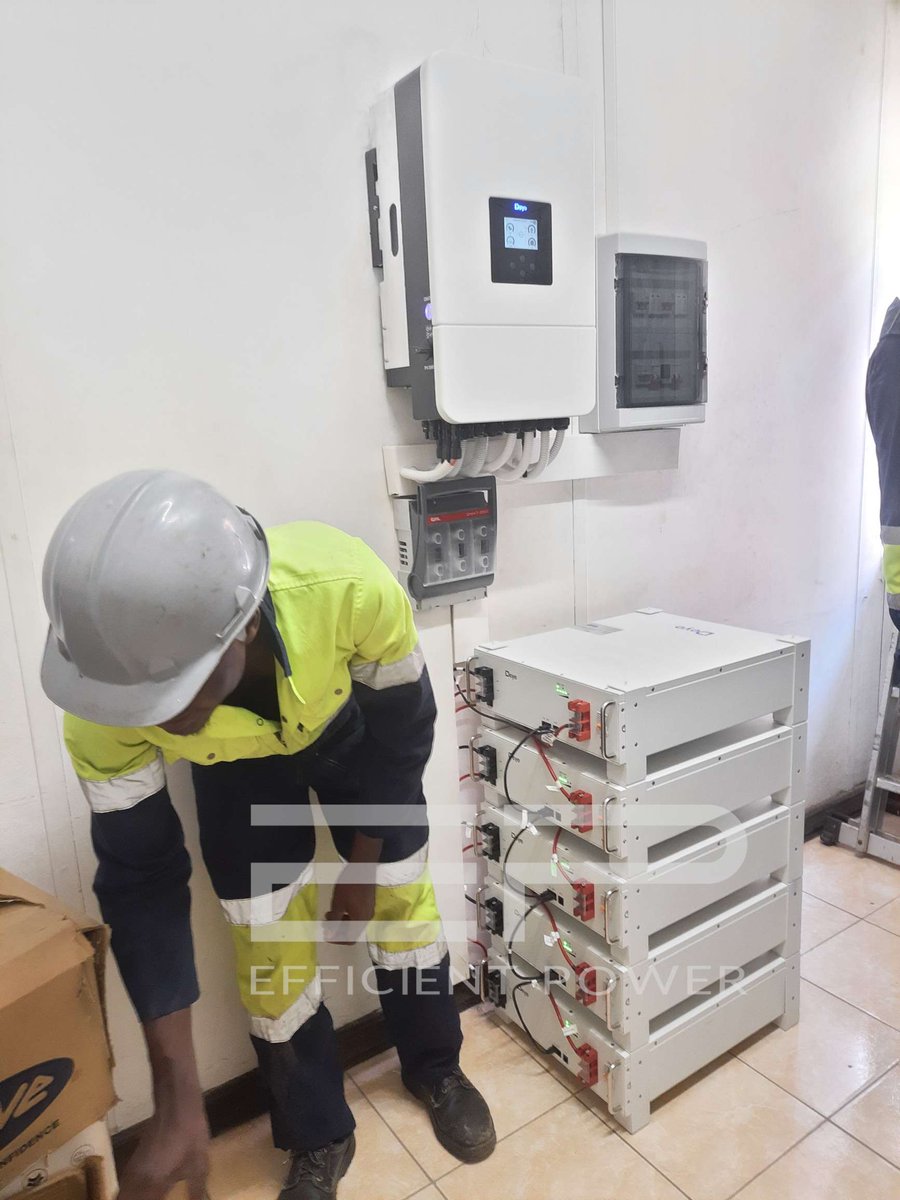 PowerEfficient's tweet photo. 8kW Deye Solar Power System with 10.4kWp and 25kWh battery bank. Happy client https://t.co/ysunRL3SIH