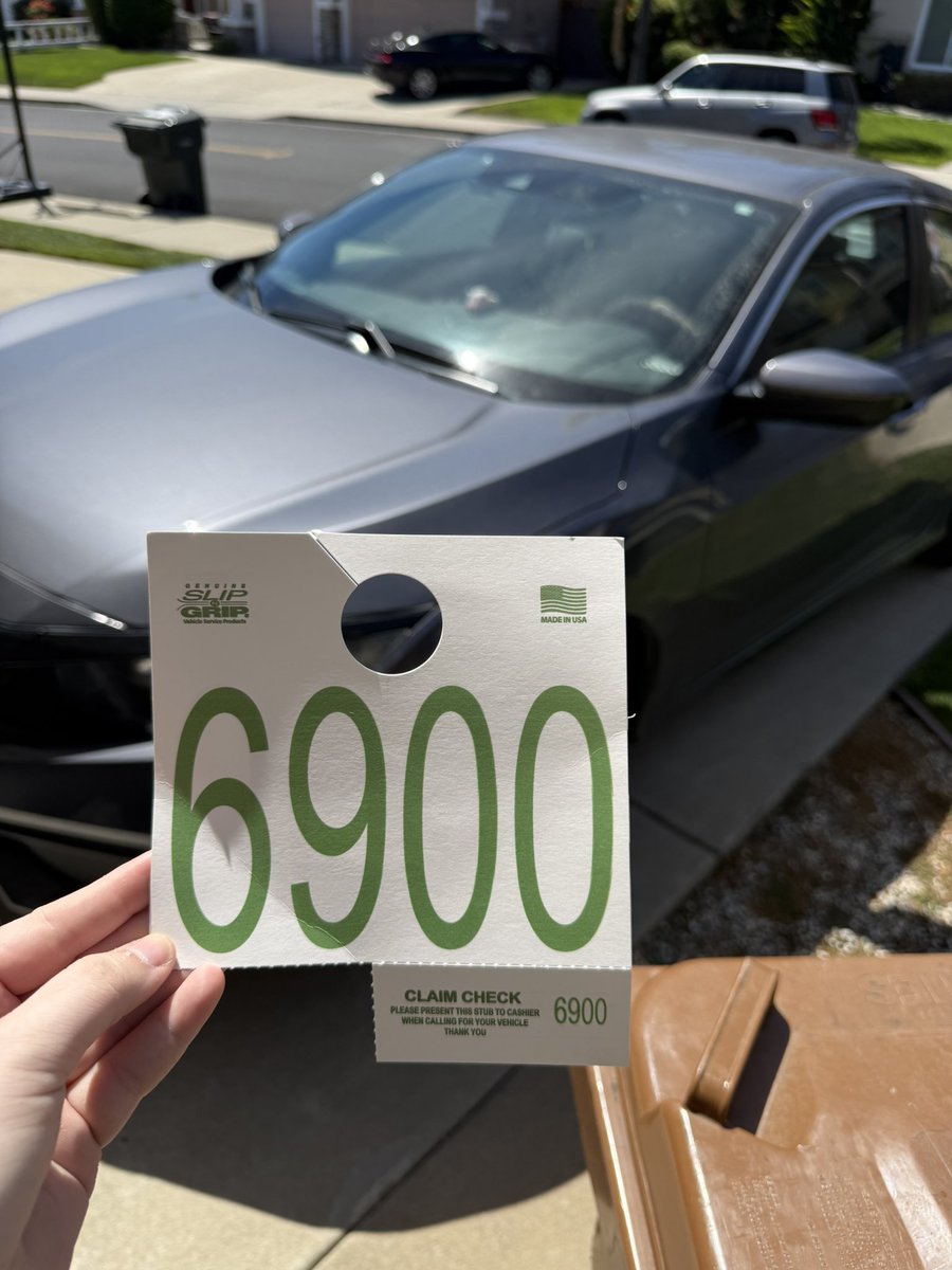 Lemonade229's tweet photo. My Honda Civic was number #69 at Jimโs Honda Dealership! #best #honda #civic #number69 #blessed #godisgood https://t.co/qeA8uBJpjK