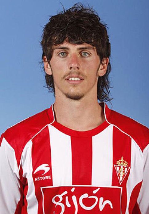 like a Javi Poves sportinguista si te la pela el Santos y su cumpleaños