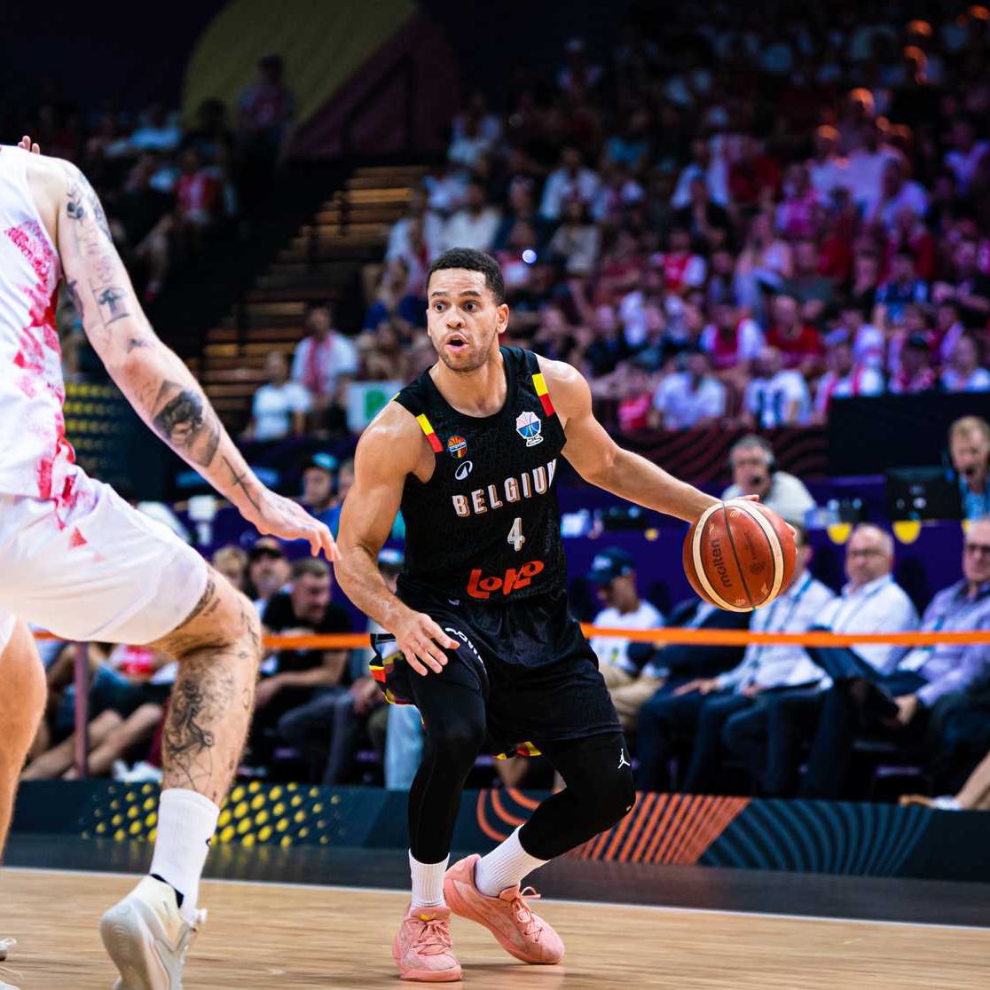 Emmanuel Lecomte’s game winner leads Belgium to a THRILLING win over Poland in #EuroBasket play 🇧🇪 

19 points
8-of-13 FG
3-of-5 3PT
Game winner

<a href="/courtside1891/">Courtside 1891</a> <a href="/EuroBasket/">FIBA EuroBasket</a>
