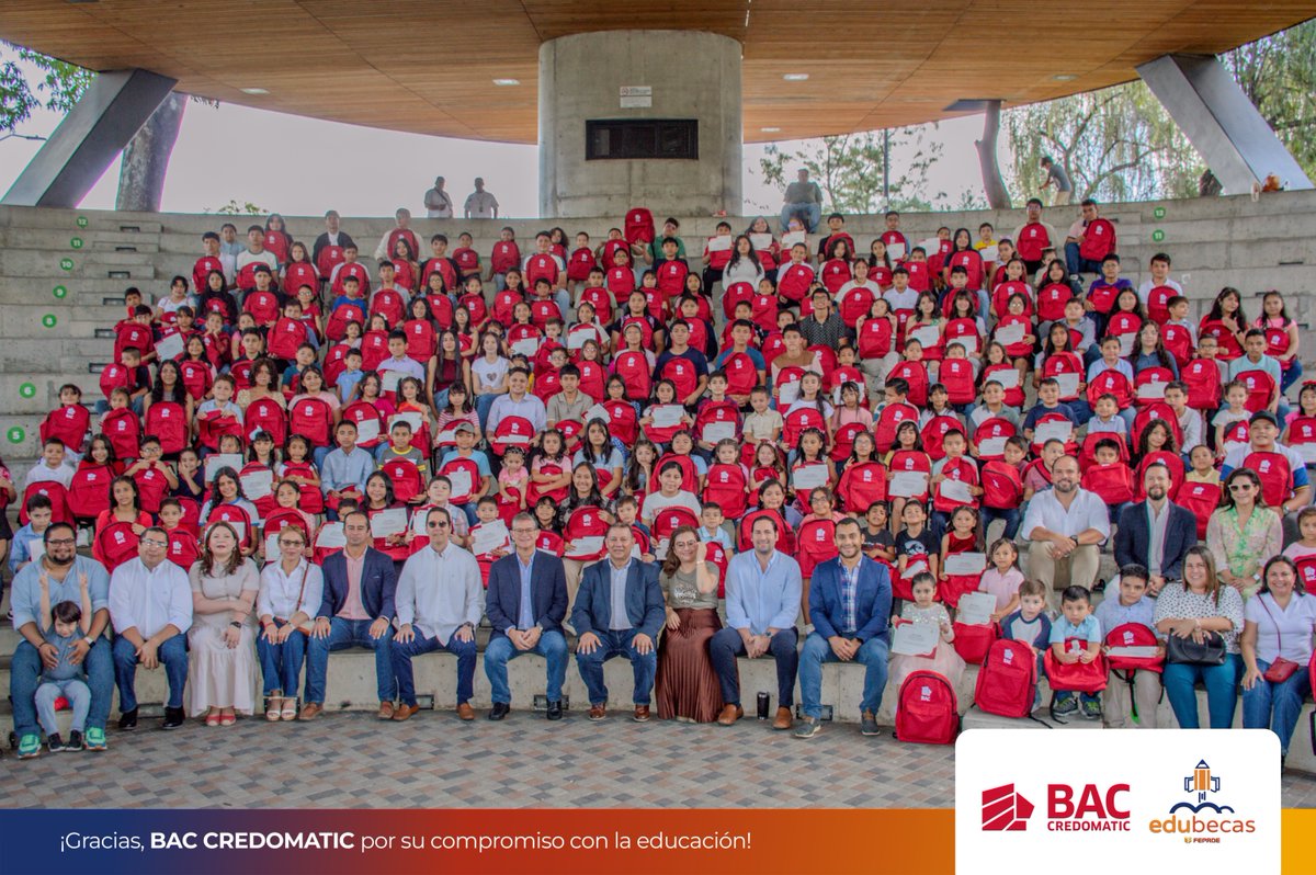 Aliados como BAC CREDOMATIC que aportan a la educación. Este año se entregaron 261 edubecas sumando más de 1,980 sueños apoyados a lo largo de su trayectoria en el programa.
Gracias por su compromiso con la educación. 📚