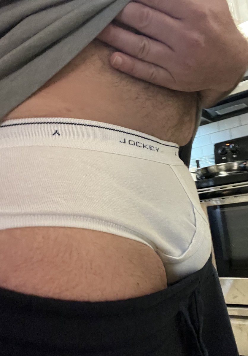 It’s #ThirstyThurday Been wearing these all day. Got home from work and put my lounge clothes on. #jockey #jockeybriefs #yfronts #jockeys #tightywhiteys #whitebriefs #vpl