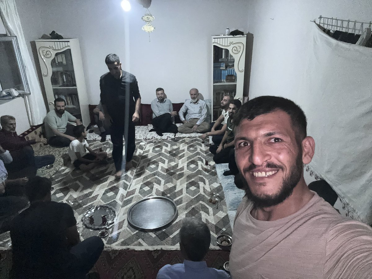 Bu akşam arkadaşlarımızla birlikte  <a href="/SMamsur/">Şaban Özel</a> kardeşimiz ve ailesini ziyaret ettik. Rabbim kendilerinden razı olsun.  
<a href="/muratcan_fv/">Murat CAN</a> 
<a href="/AhmetTurgut44/">Ahmet Turgut 🇵🇸</a> 
#KardeşinleZiyaretleş